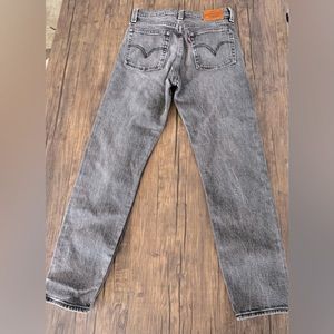 Levi’s Size 25 Wedgie Style